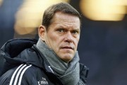 Frank Arnesen, cesado como director deportivo del Hamburger SV