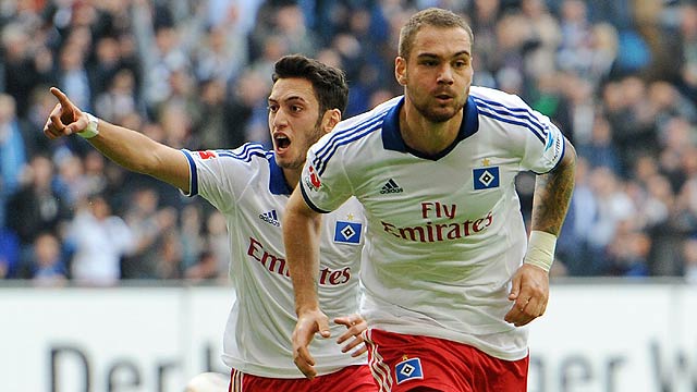 Clahanoglu y Lasogga, guías en la lucha final del Hamburgo por la permanencia. Foto: Getty Images.