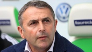 Klaus Allofs, director deportivo del VfL Wolfsburg. Imagen procedente de: cdn.forzaitalianfootball.com