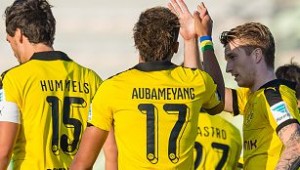El Borussia celebrando el primero de los cuatro tantos que le endosaron al Jeonbku coreano, obra Marco Reus. Imagen procedente de: hdsport.net