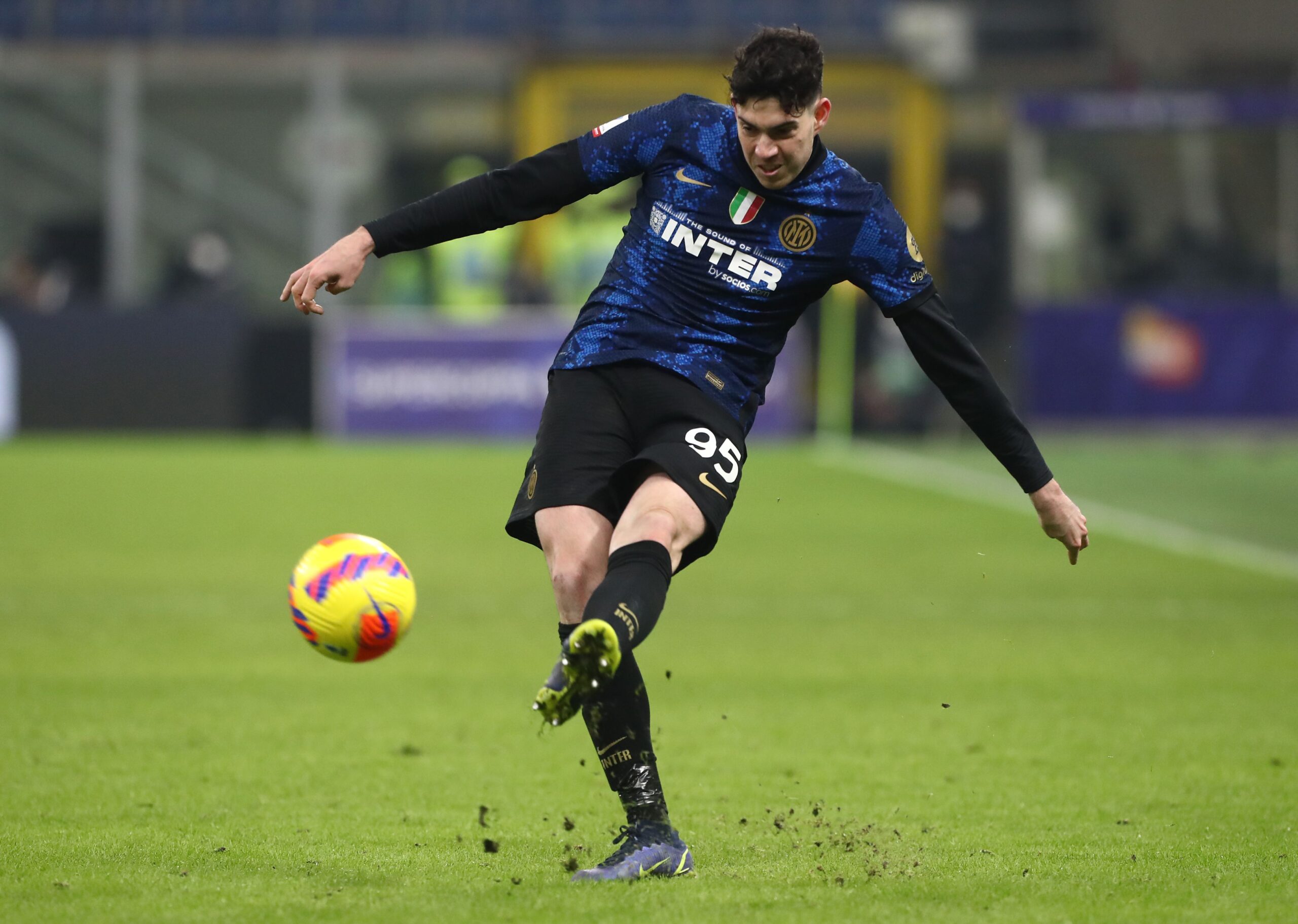 El FC Bayern München ha mostrado un interés reciente por el defensor del Inter de Milán, Alessandro Bastoni, de cara al mercado de verano. Foto: Getty Images
