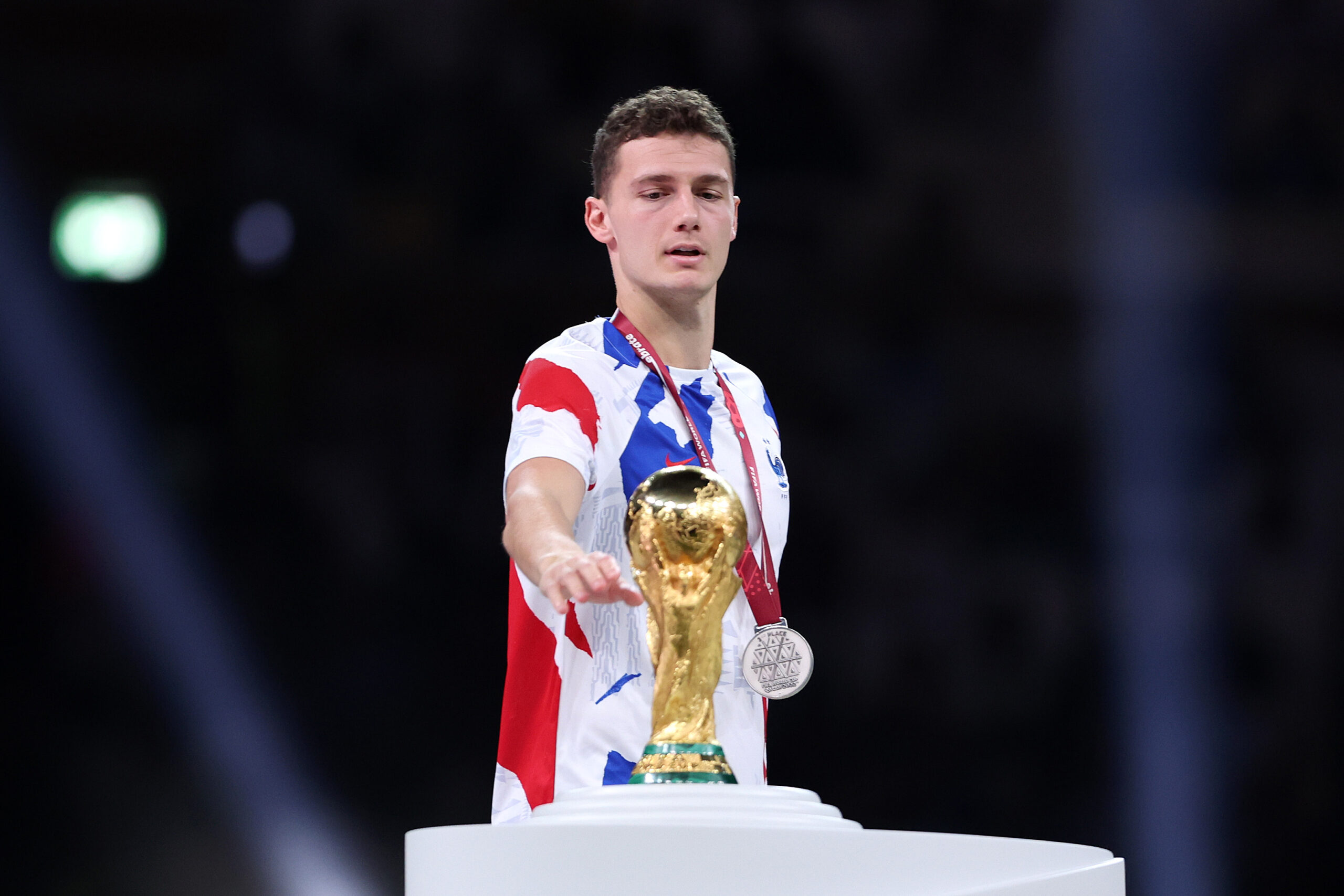 Benjamin Pavard en la órbita de FC Barcelona. Foto: Getty Images.