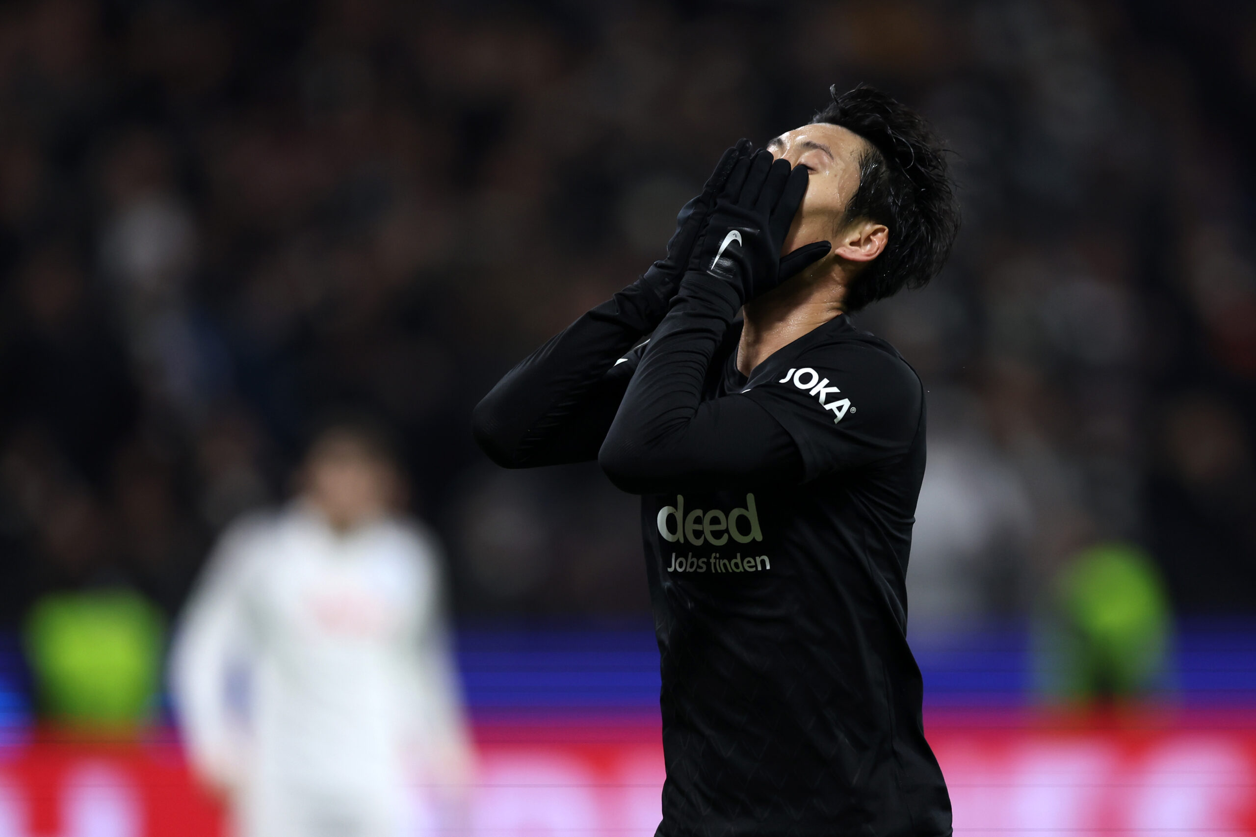 ¿Se frustra el acuerdo entre Kamada y Borussia Dortmund? Foto: Getty Images.