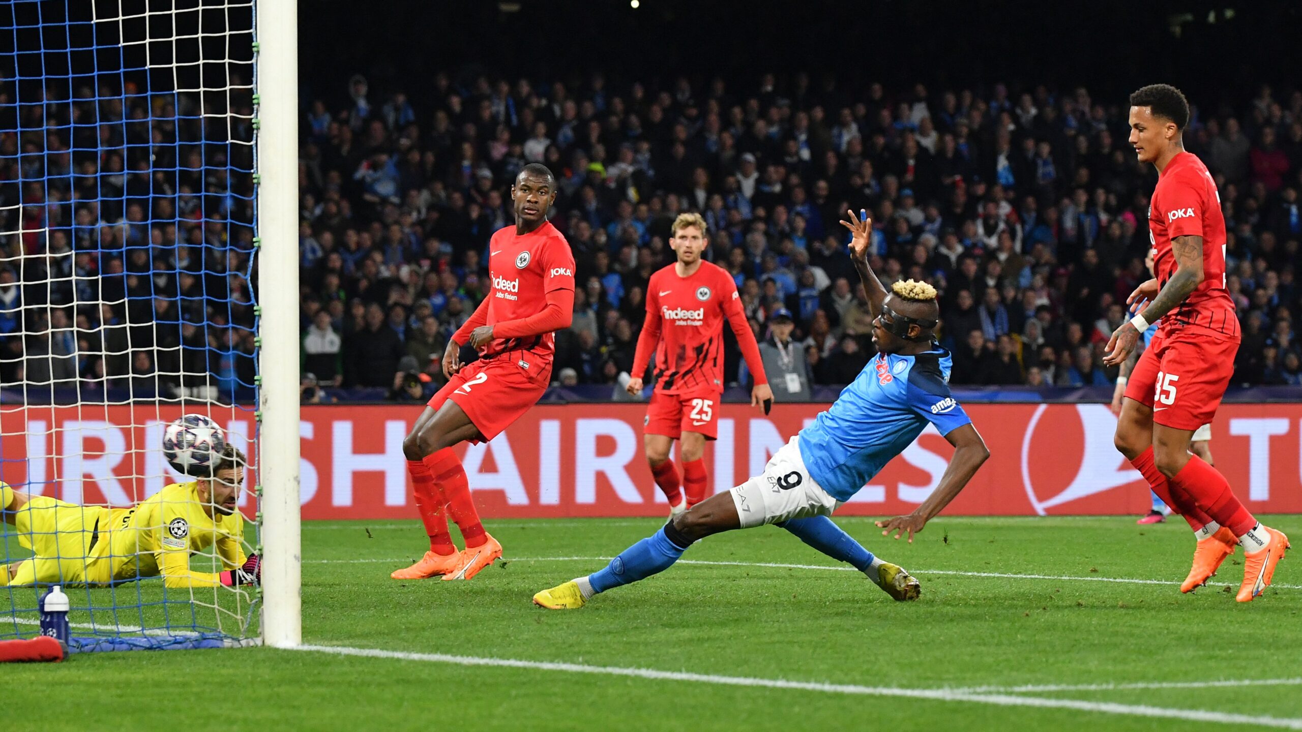 Un Napoli superior tanto en la ida como en la vuelta y comandado por Osimhen elimina de la Champions League a Eintracht Frankfurt. Foto: Getty