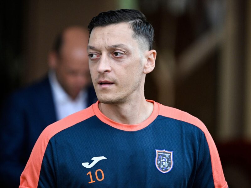Özil no pudo escapar del fantasma de las lesiones en sus últimas temporadas y anuncia su retirada. Foto: Getty Images