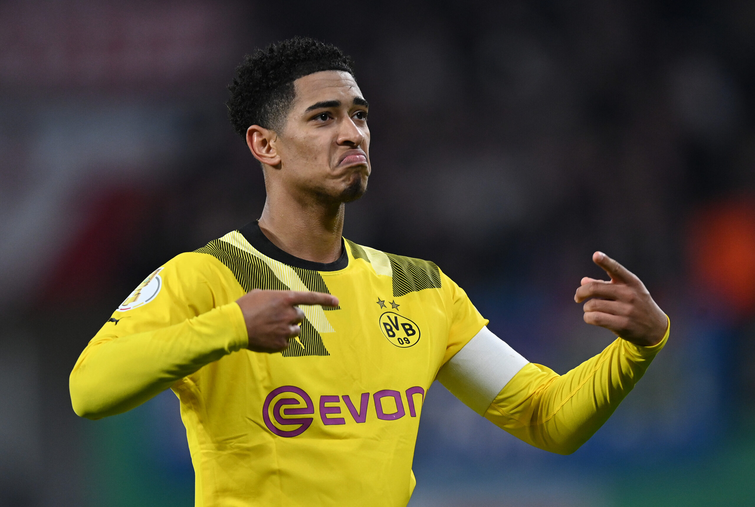 Borussia Dortmund no aceptará menos de 150 millones por Bellingham. Foto: Getty Images