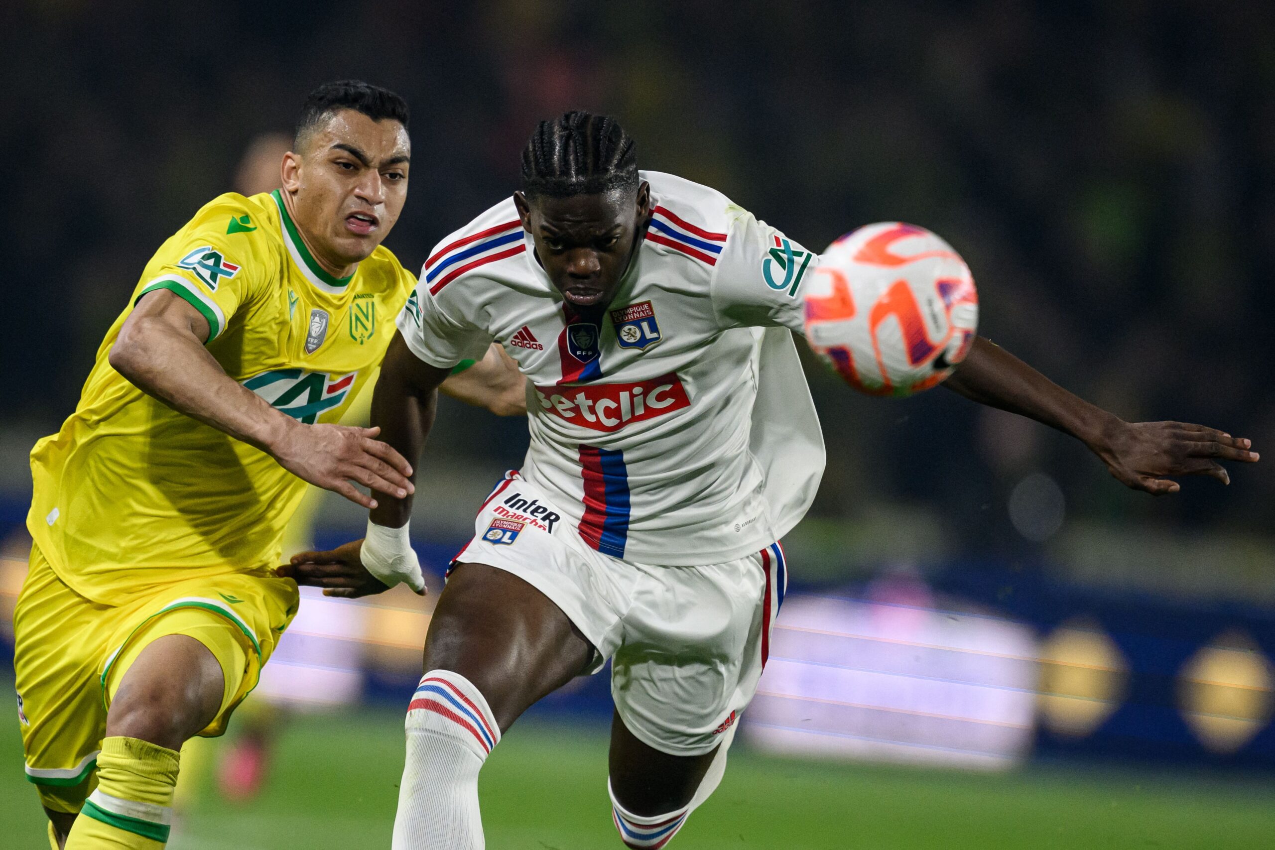 Castello Lukeba llegaría a RB Leipzig. Foto: Getty Images.