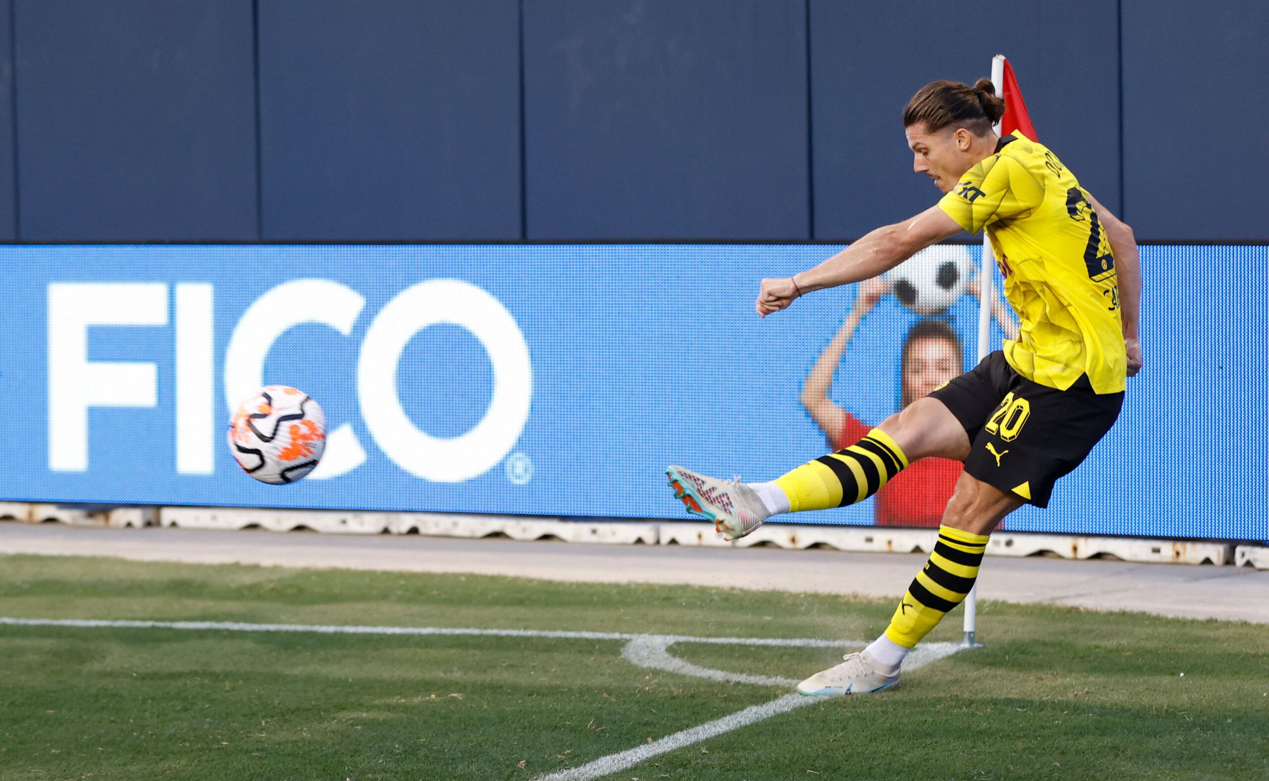 El mediocampo que piensa Terzic para la próxima temporada en Dortmund. Foto: Getty Images.
