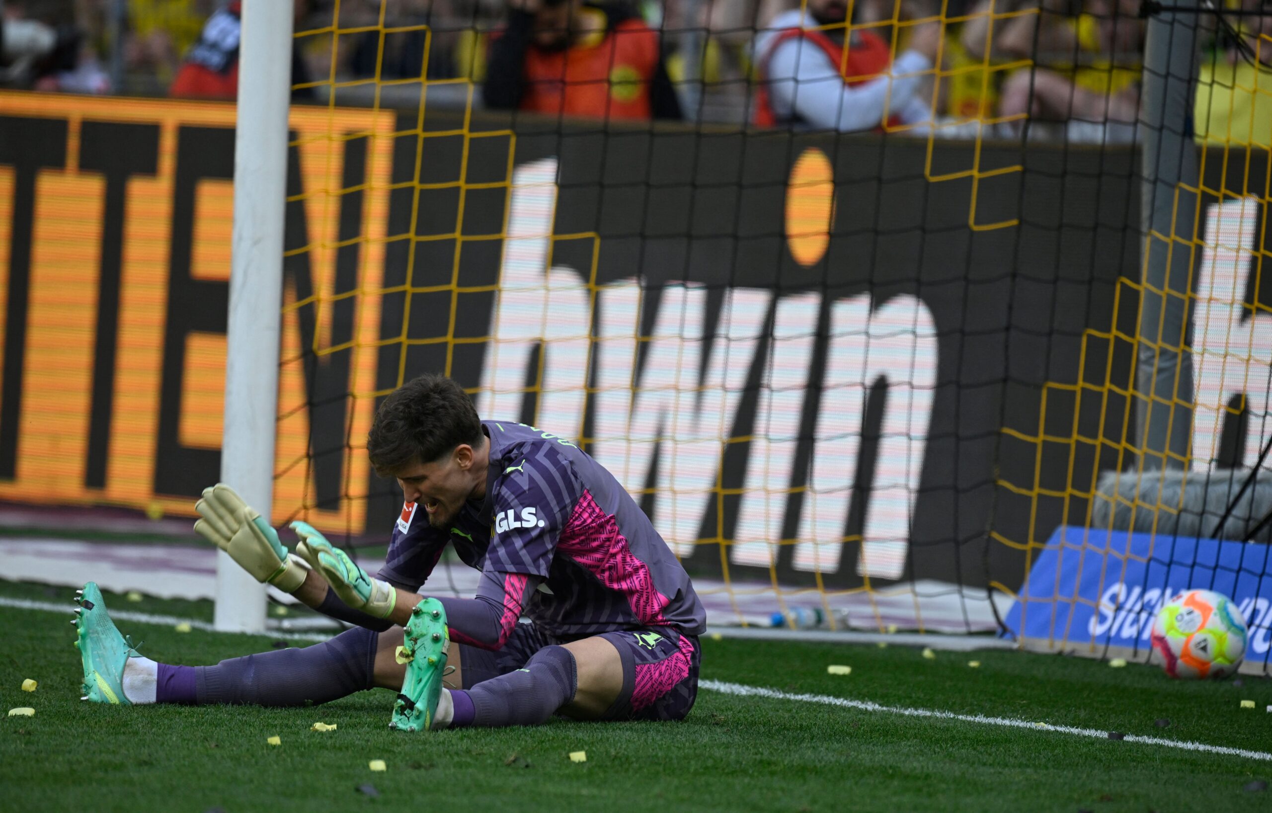 Dortmund recupera a Kobel y Schlotterbeck. Foto: Getty Images.