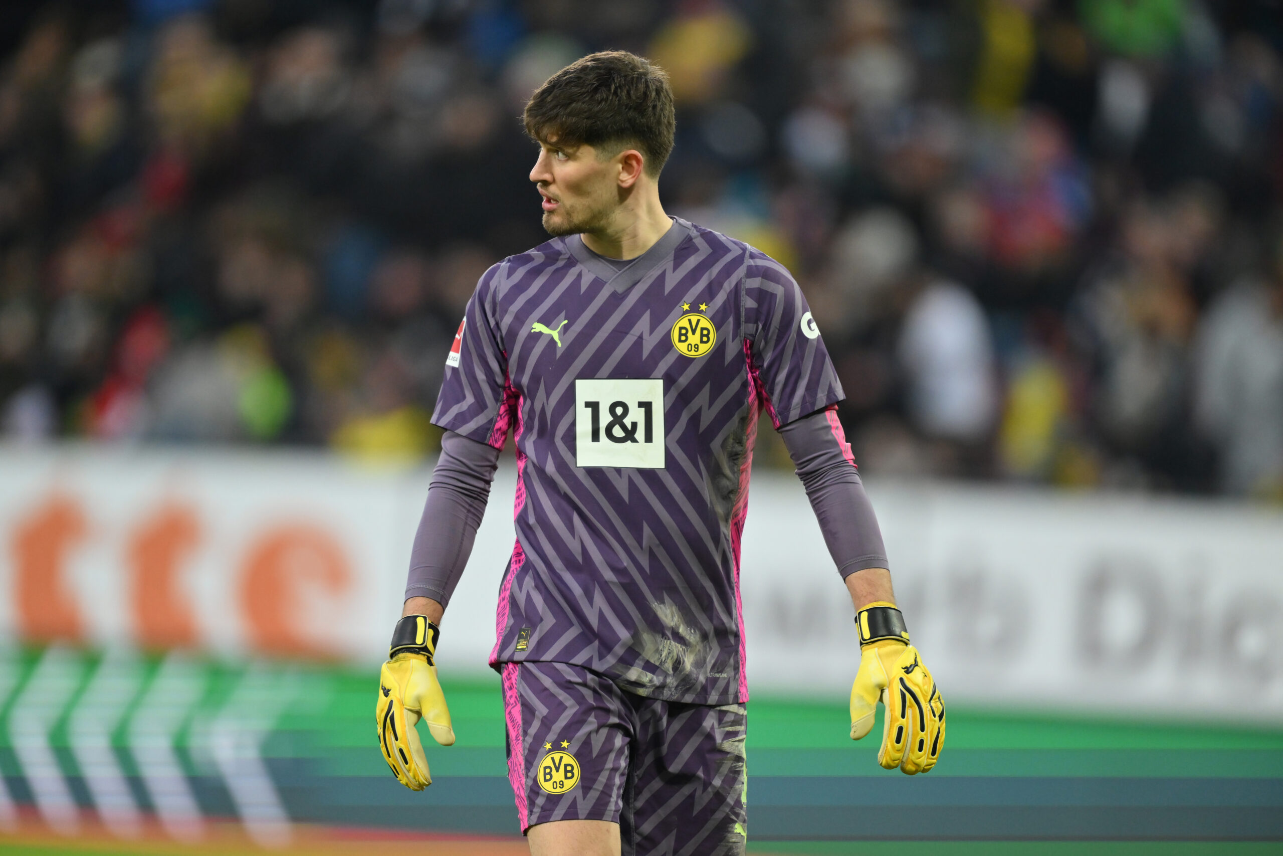 Gregor Kobel podría perderse la próxima cita del Dortmund ante Bochum. Foto: Getty Images