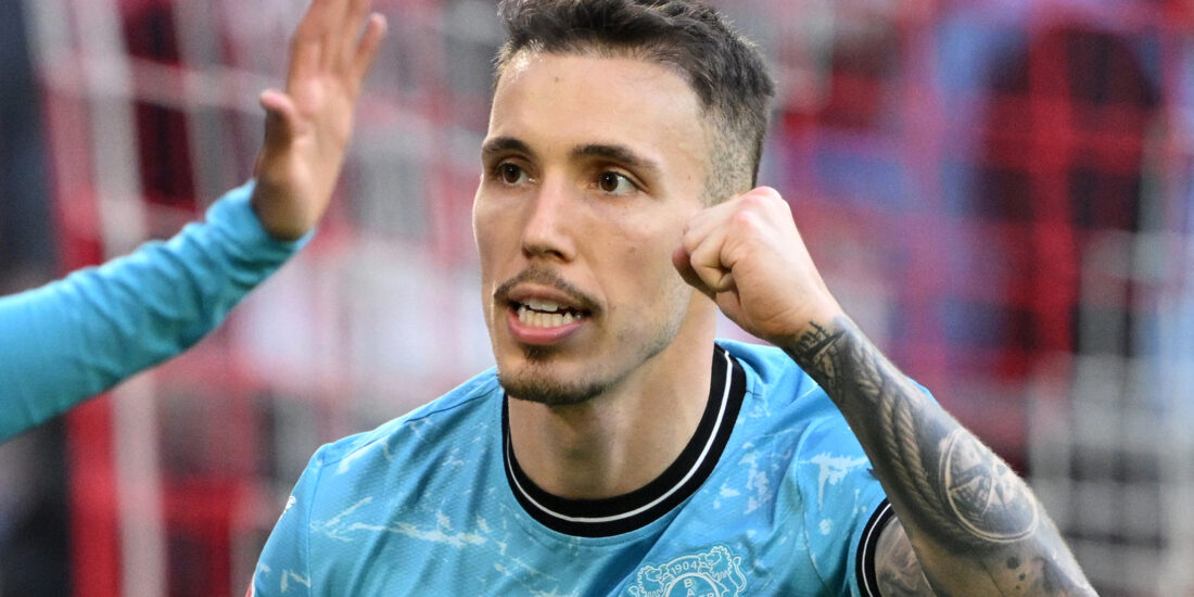 Grimaldo se quedaría en Bayer Leverkusen. Foto: Getty Images.