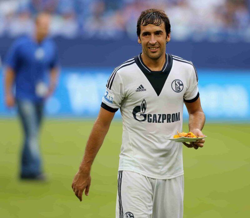 Schalke 04 quiere la vuelta de Raúl. Foto: Getty Images.