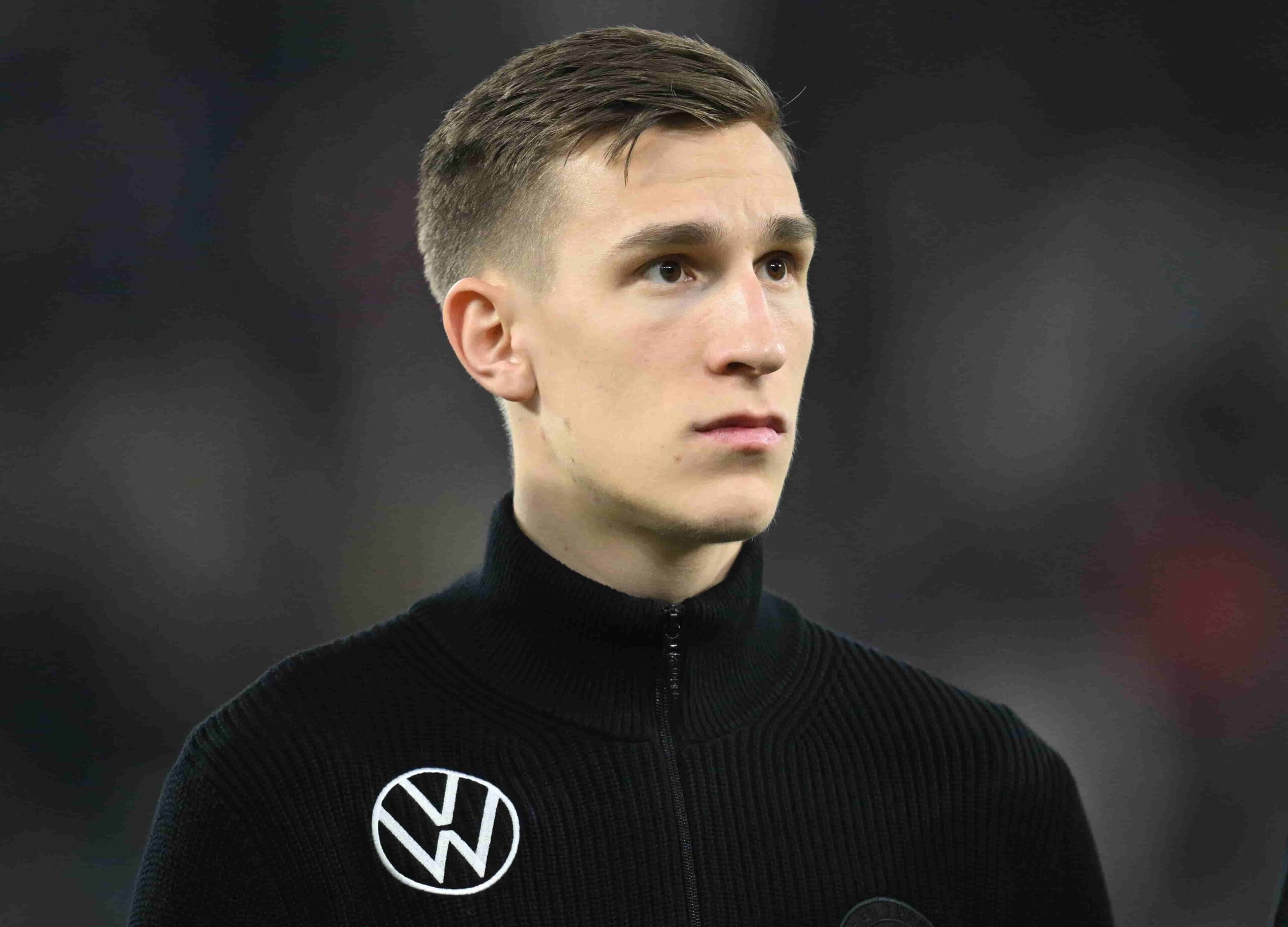 PSG se acerca a Schlotterbeck. Foto: Getty Images.