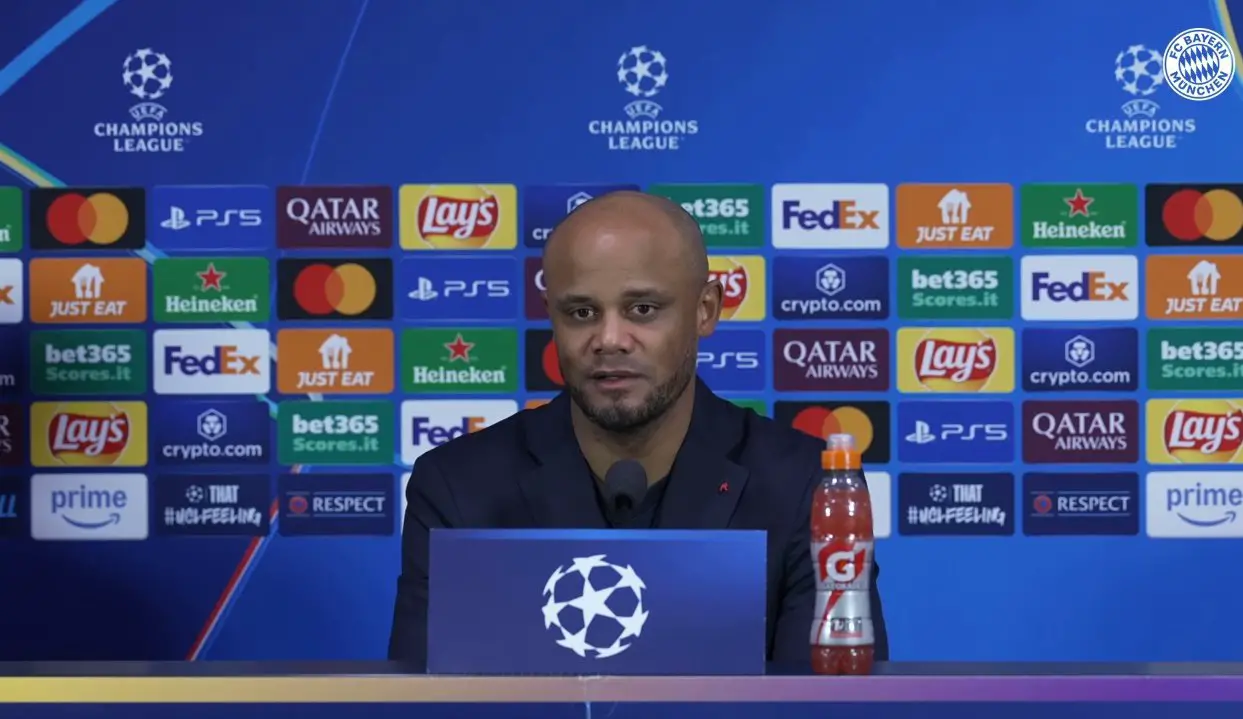 Kompany calentó la previa. Foto: Getty Images.
