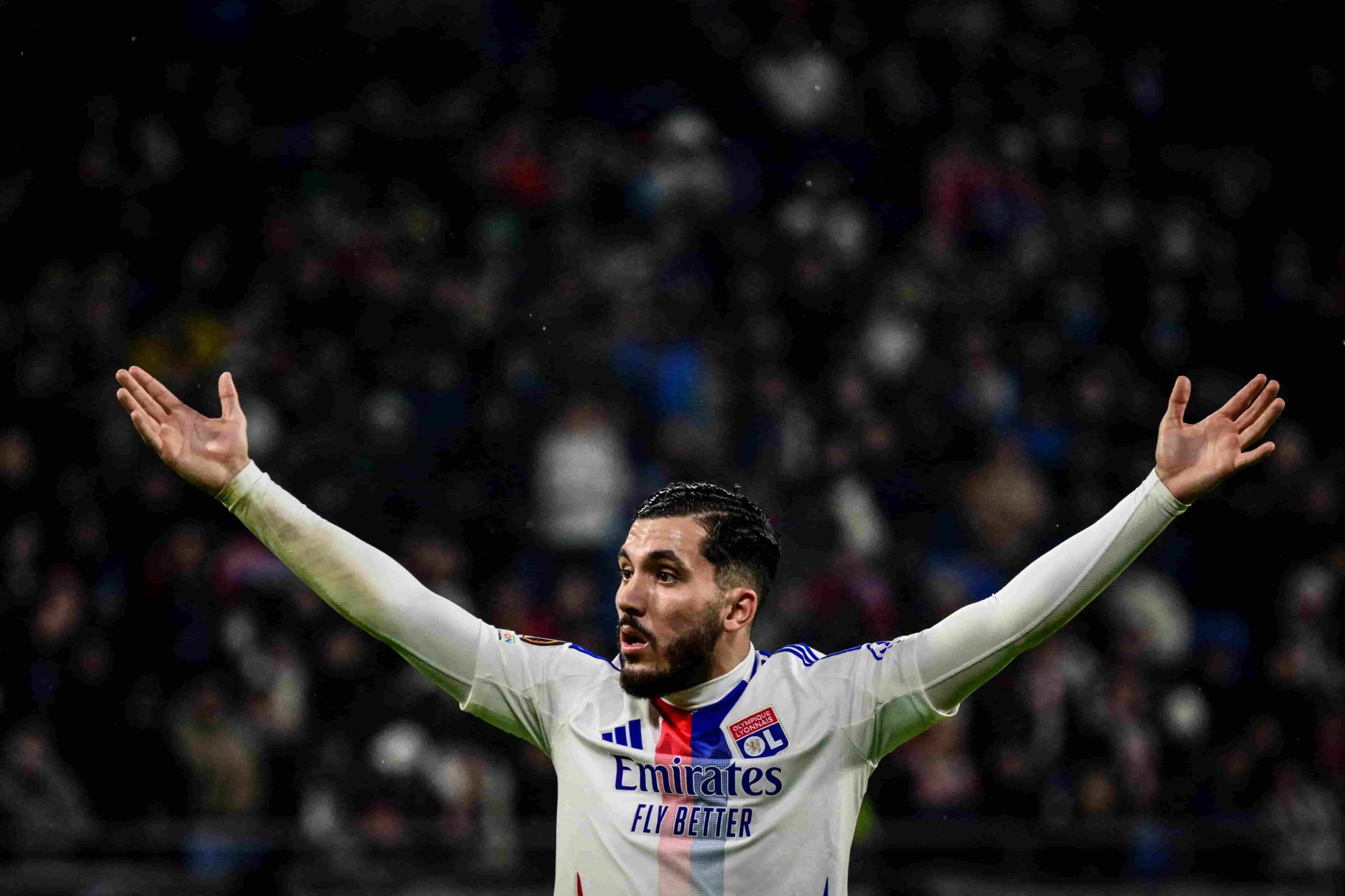 Cherki se acerca a Dortmund nuevamente. Foto: Getty Images.
