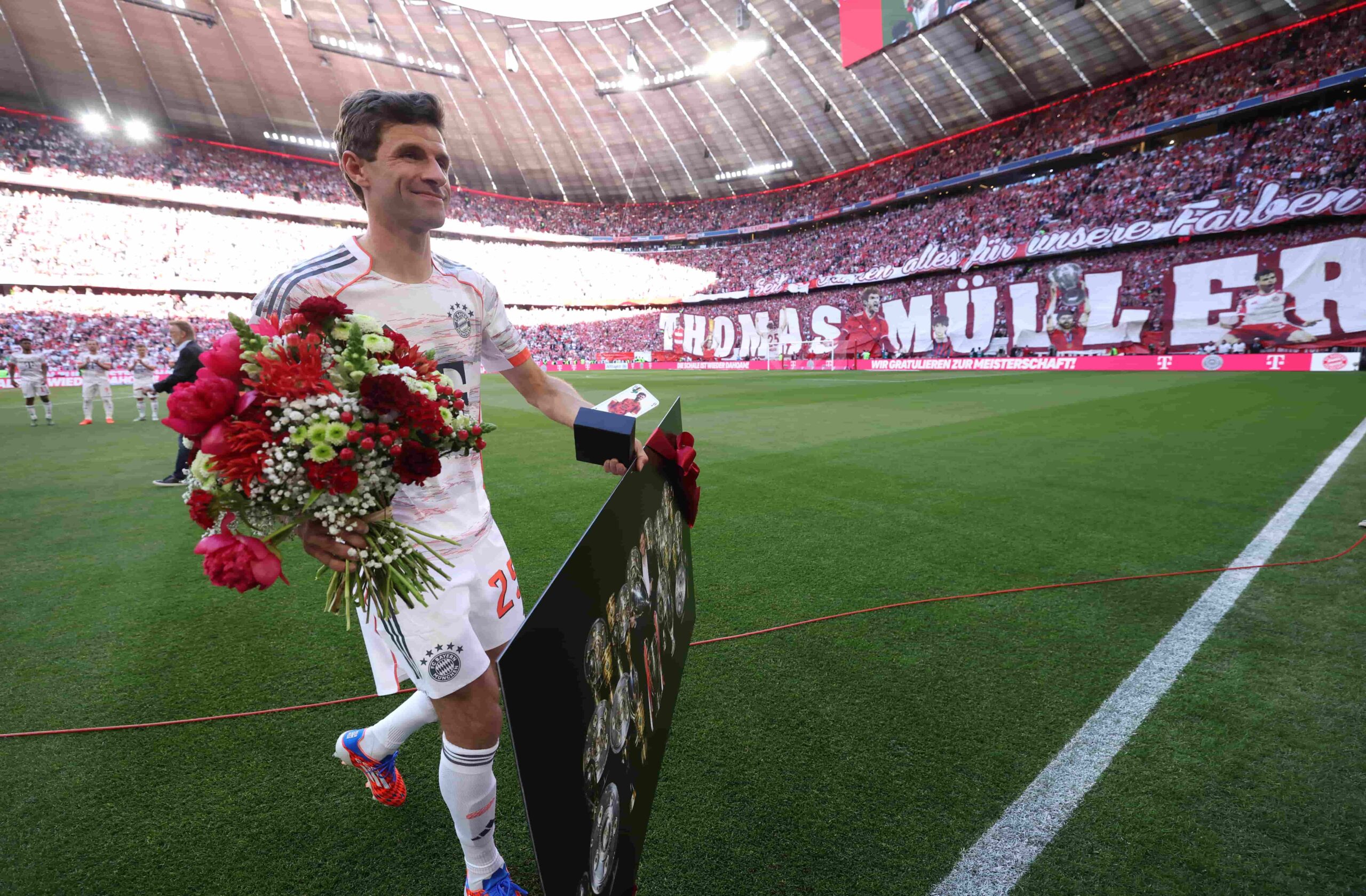 Bayern venció a Gladbach en la despedida de Müller del Allianz-Arena. Foto: Getty Images.