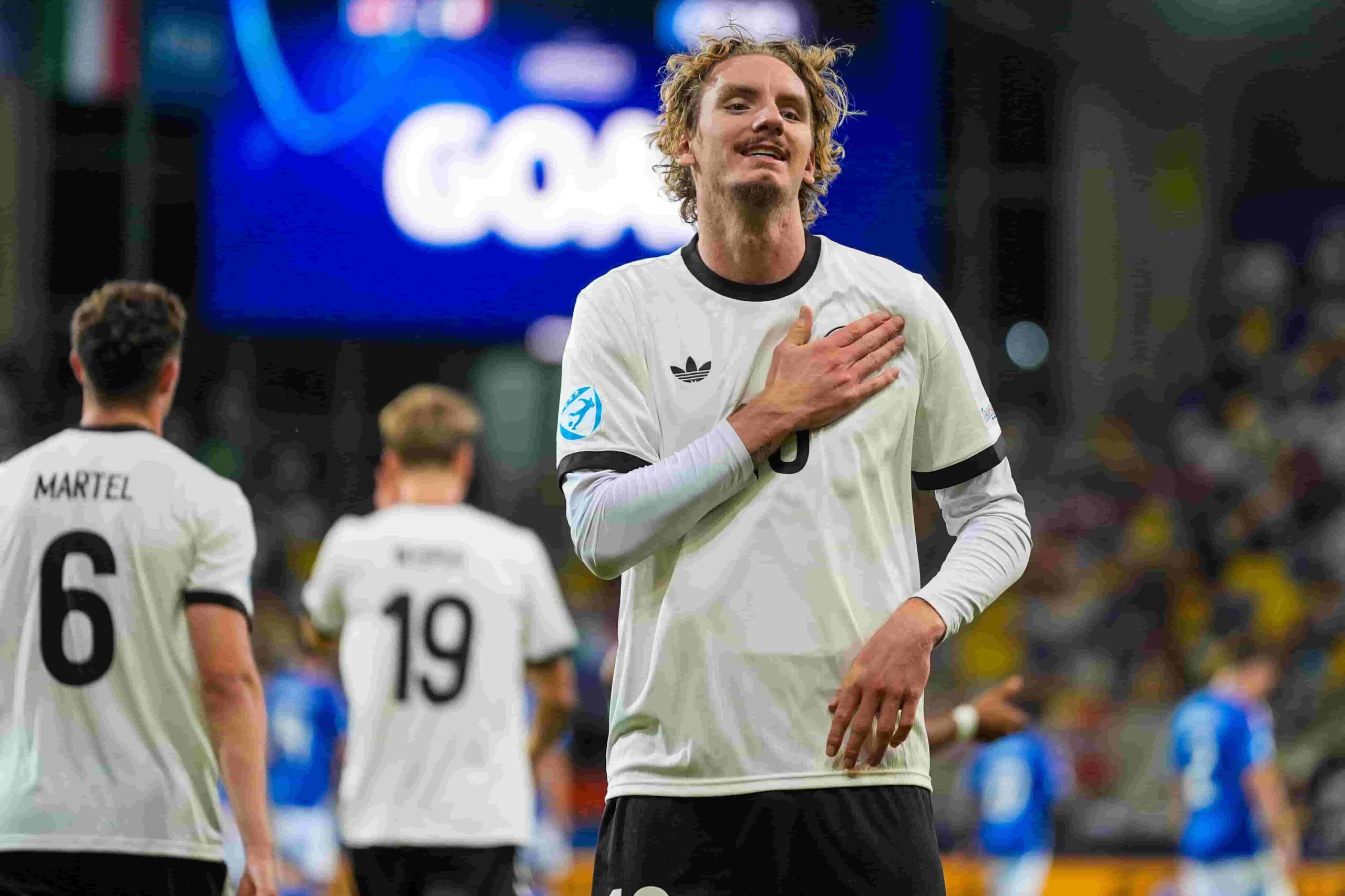 Bayern se acerca a Woltemade. Foto: Getty Images.