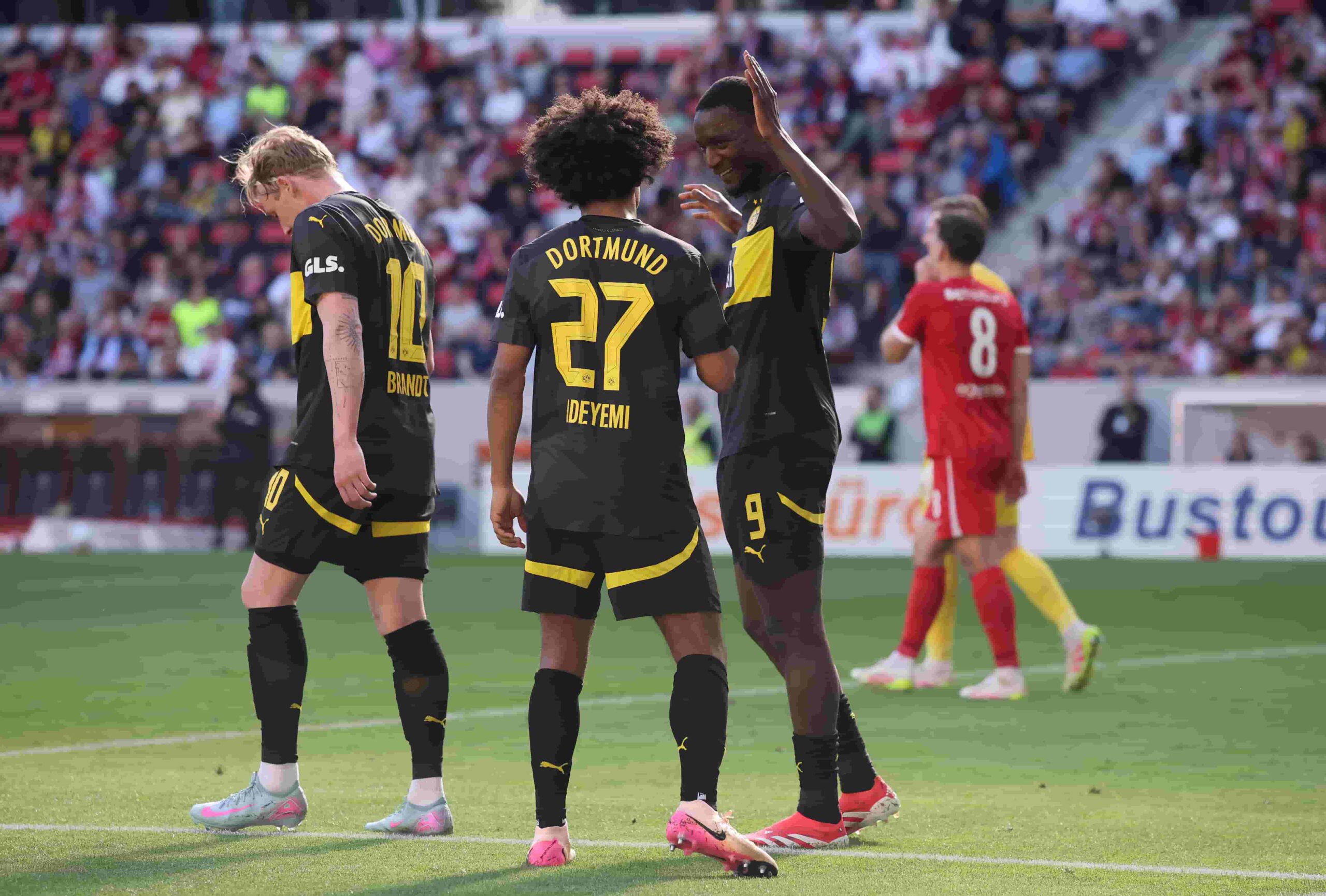Adeyemi y Guirassy. Foto: Getty Images.